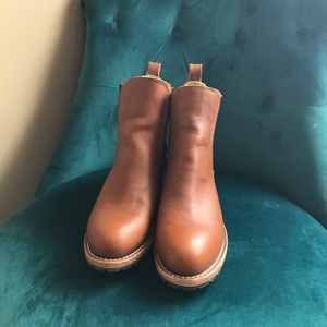 Red Wing Heritage Harriet Boot